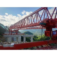 江苏南通210 吨架桥机：重载桥梁建设的革新装备