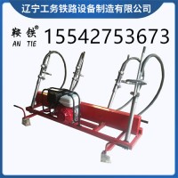 ND-4.2*4型软轴捣固镐是一种新型铁路养路机械，
