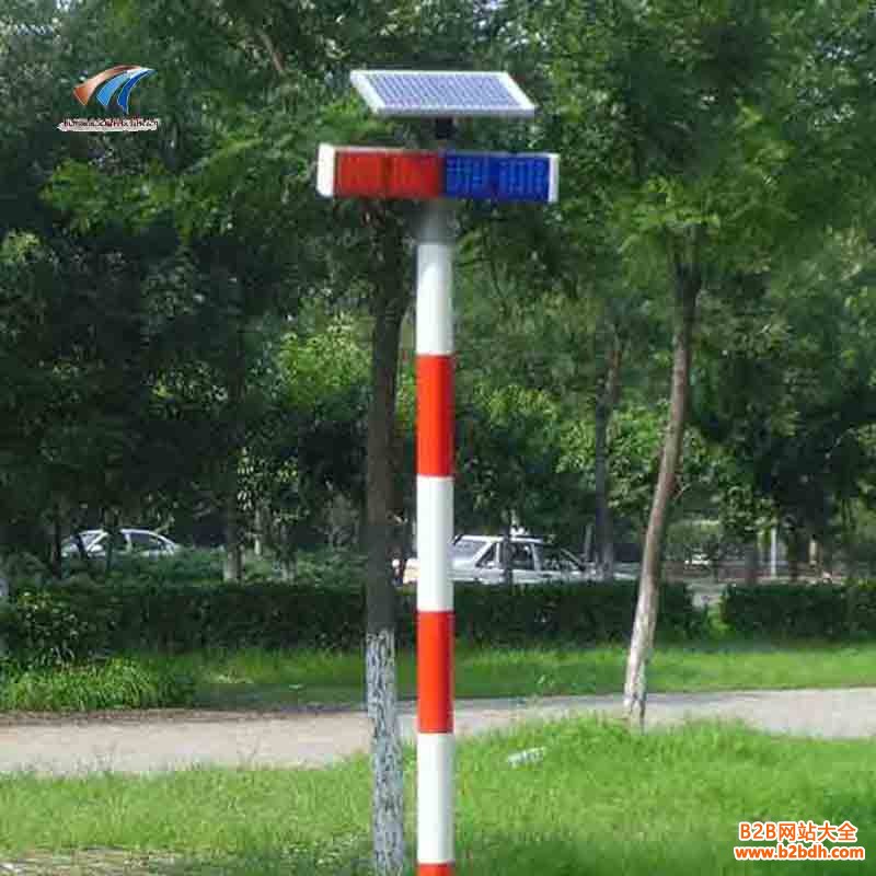 红蓝太阳能警示灯安装方式