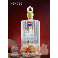 福建玻璃工艺酒瓶生产厂家_宏艺玻璃制品公司厂家订制空心造型酒瓶