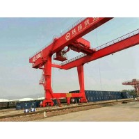 江苏无锡轮胎式集装箱起重机厂家起重机油电混合驱动节能与高效